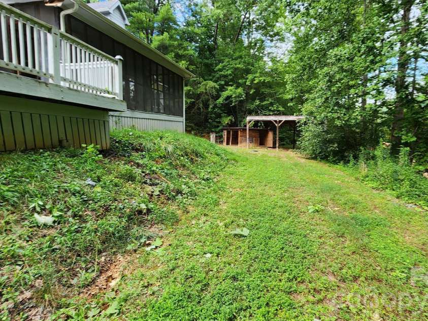 2020 Ada Williams Lane, Lenoir, NC 28645.  MLS# CAR4410237, YatesRealty ID 41102. 