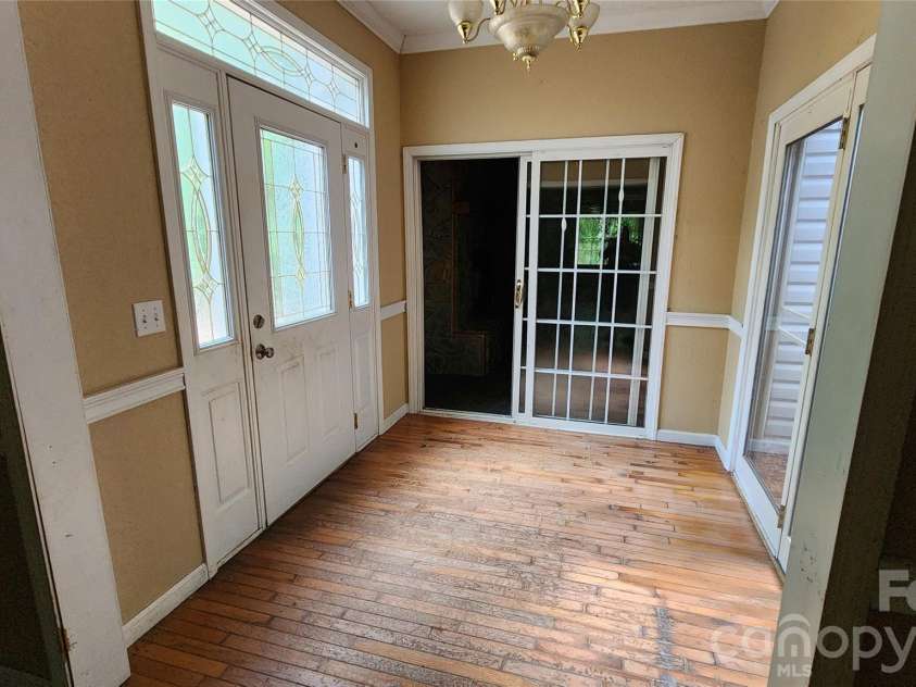 2020 Ada Williams Lane, Lenoir, NC 28645.  MLS# CAR4410237, YatesRealty ID 41102. Foyer