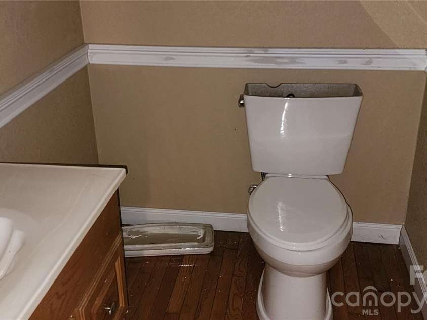 2020 Ada Williams Lane, Lenoir, NC 28645.  MLS# CAR4410237, YatesRealty ID 41102. Half bath on main level