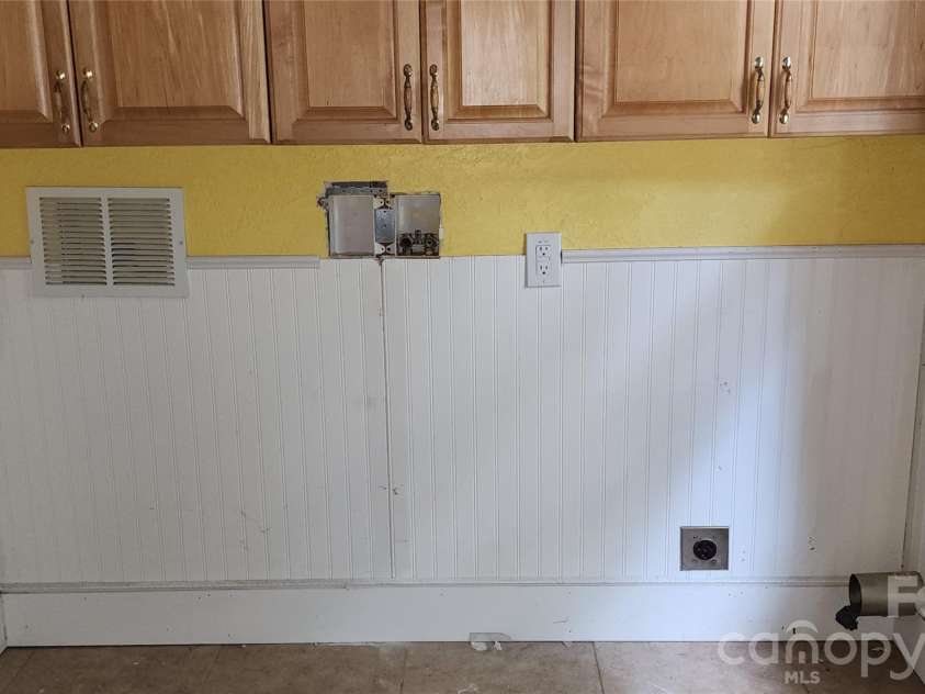 2020 Ada Williams Lane, Lenoir, NC 28645.  MLS# CAR4410237, YatesRealty ID 41102. Laundry in primary bath