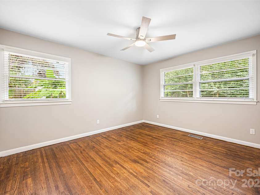 4308 Firwood Lane, Charlotte, NC 28209.  MLS# CAR4309666, YatesRealty ID 41102. 2nd guest bedroom