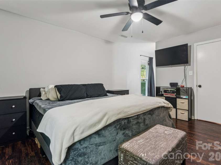 3554 Jared Court, Matthews, NC 28105.  MLS# CAR4409066, YatesRealty ID 41103. 