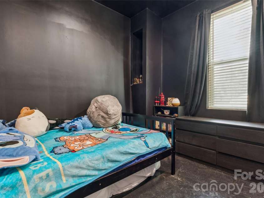 3554 Jared Court, Matthews, NC 28105.  MLS# CAR4409066, YatesRealty ID 41103. Flex Room