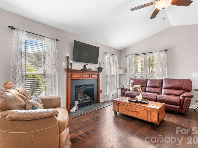 161 Winding Cedar Drive, Statesville, NC 28677.  MLS# CAR4407549, YatesRealty ID 41104. 
