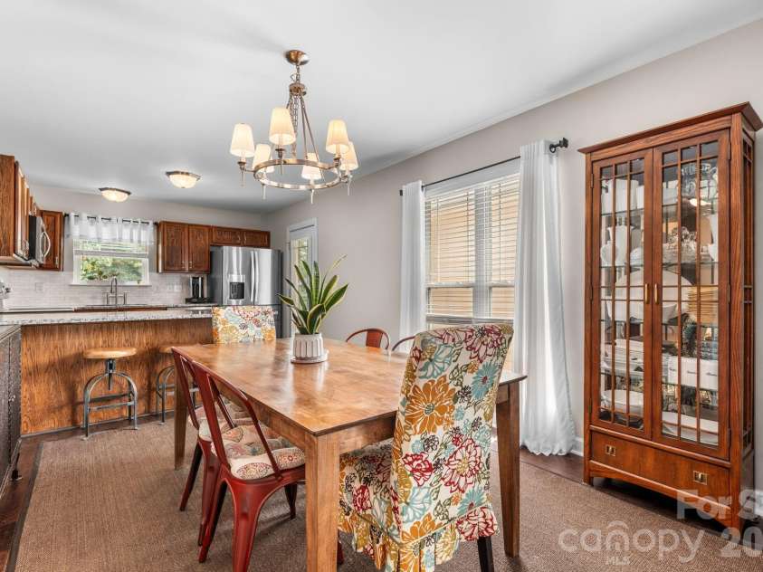 161 Winding Cedar Drive, Statesville, NC 28677.  MLS# CAR4407549, YatesRealty ID 41104. 