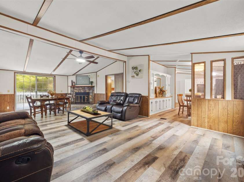 4335 Fermount Drive, York, SC 29745.  MLS# CAR4409463, YatesRealty ID 41106. 