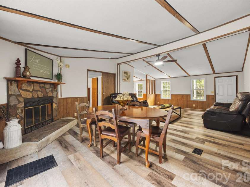 4335 Fermount Drive, York, SC 29745.  MLS# CAR4409463, YatesRealty ID 41106. 