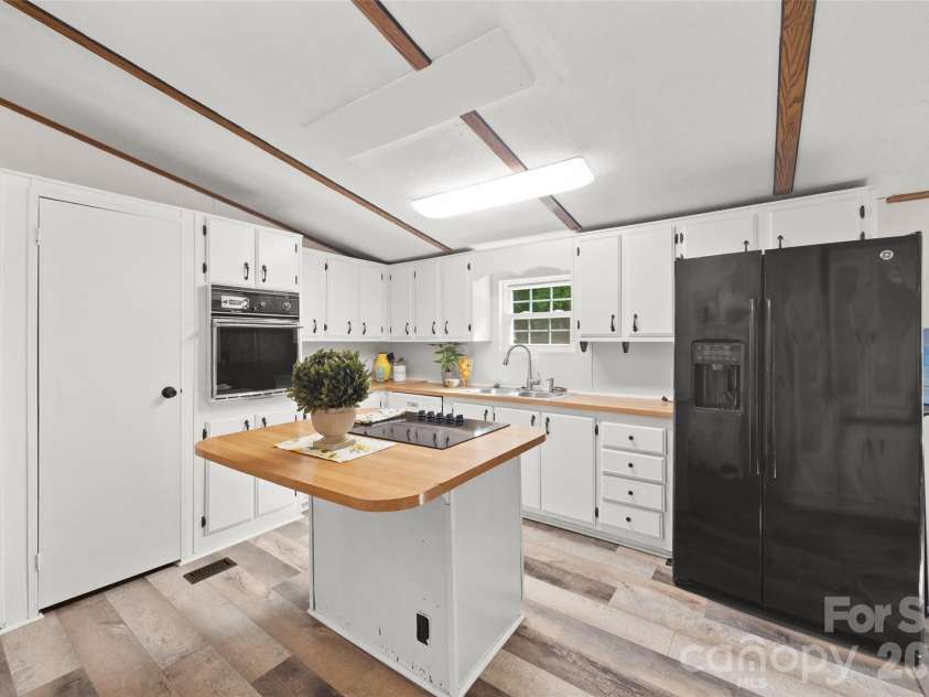 4335 Fermount Drive, York, SC 29745.  MLS# CAR4409463, YatesRealty ID 41106. 