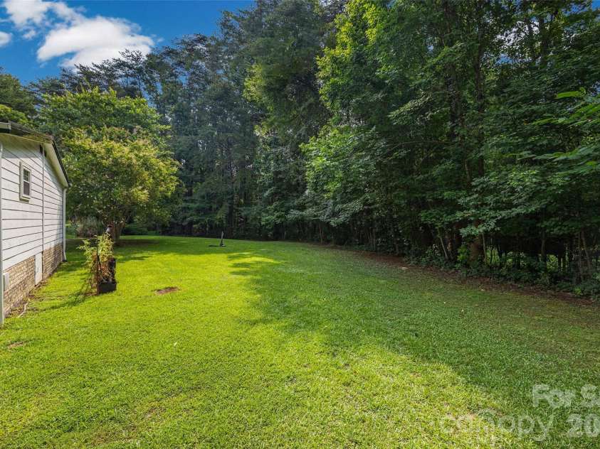 4335 Fermount Drive, York, SC 29745.  MLS# CAR4409463, YatesRealty ID 41106. 