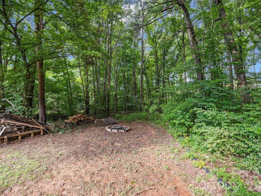 4335 Fermount Drive, York, SC 29745.  MLS# CAR4409463, YatesRealty ID 41106. 