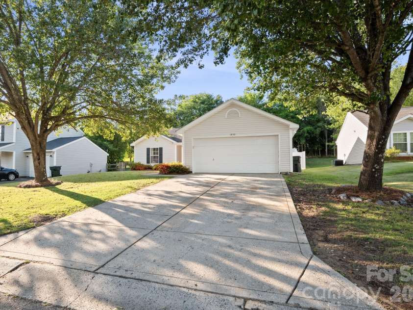 1830 Baylor Drive, Rock Hill, SC 29732.  MLS# CAR4377863, YatesRealty ID 41108. 