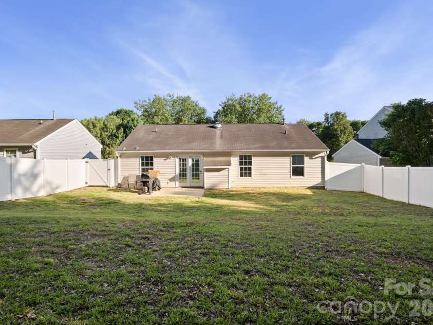 1830 Baylor Drive, Rock Hill, SC 29732.  MLS# CAR4377863, YatesRealty ID 41108. Backyard