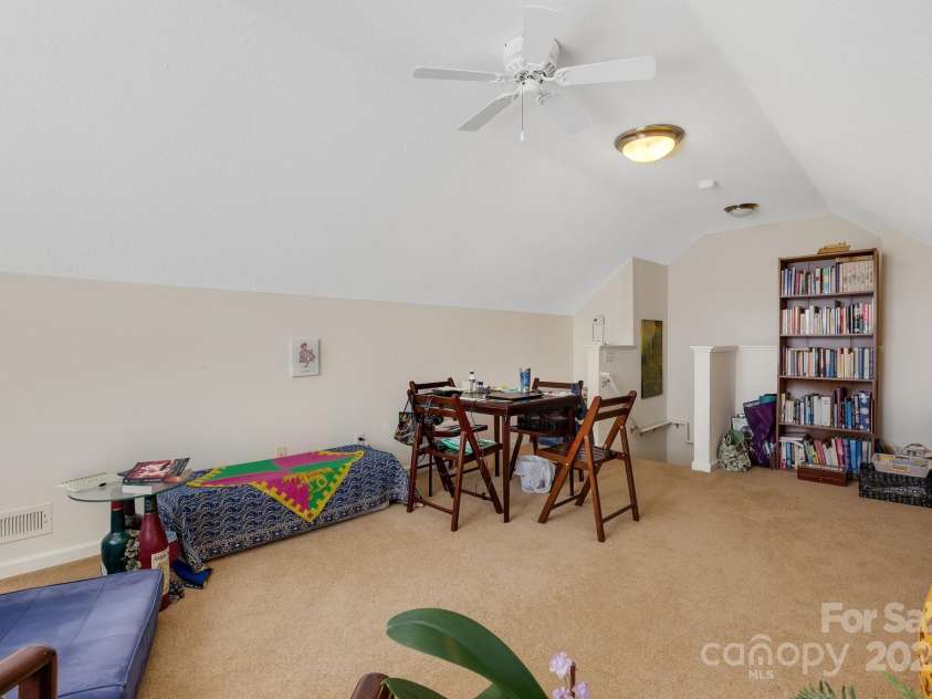 41 Sunview Circle, Arden, NC 28704.  MLS# CAR4235313, YatesRealty ID 4111. Bonus Room