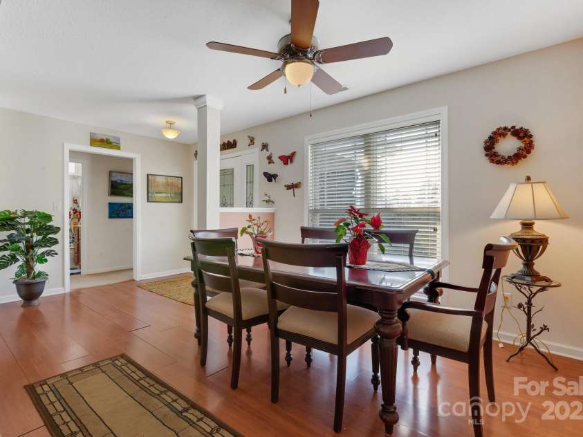41 Sunview Circle, Arden, NC 28704.  MLS# CAR4235313, YatesRealty ID 4111. Dining Area before repainting