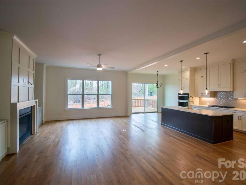 80 42nd Avenue, Hickory, NC 28691.  MLS# CAR4327049, YatesRealty ID 4111. 