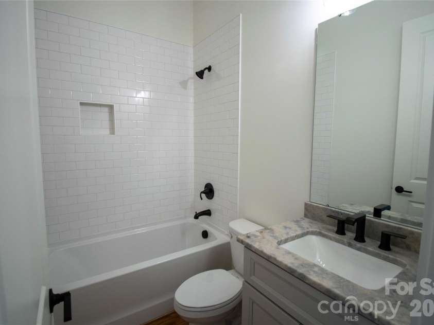 80 42nd Avenue, Hickory, NC 28691.  MLS# CAR4327049, YatesRealty ID 4111. 
