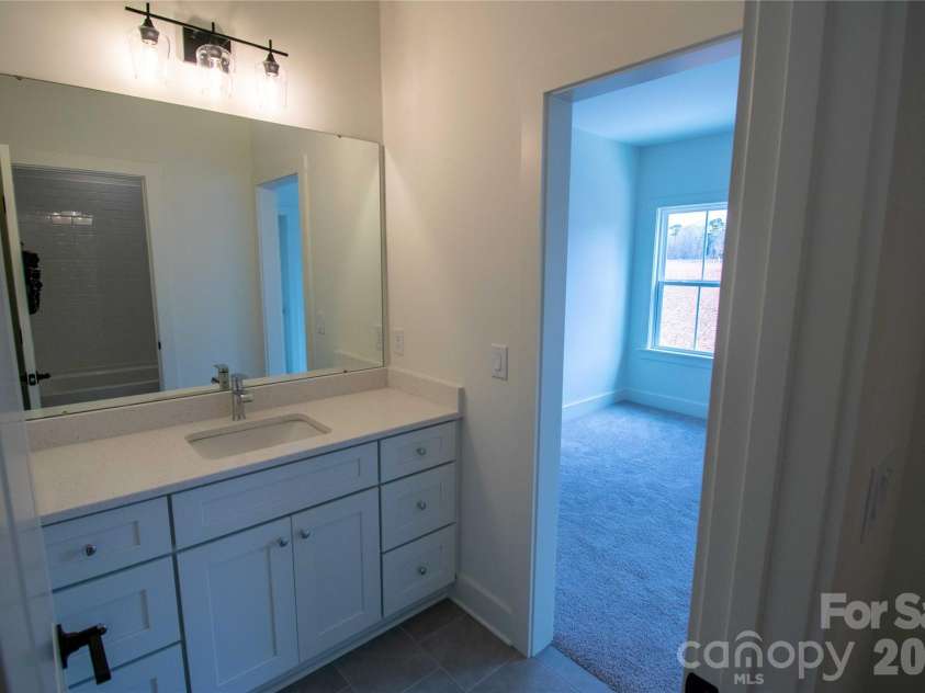 80 42nd Avenue, Hickory, NC 28691.  MLS# CAR4327049, YatesRealty ID 4111. 