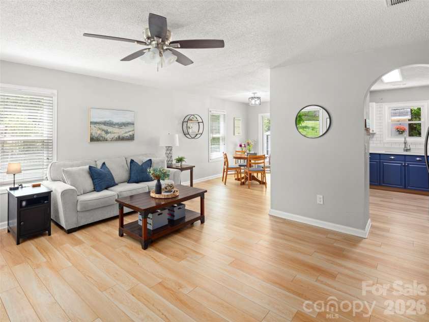 224 Clover Drive, Fletcher, NC 28732.  MLS# CAR4377106, YatesRealty ID 41111. 