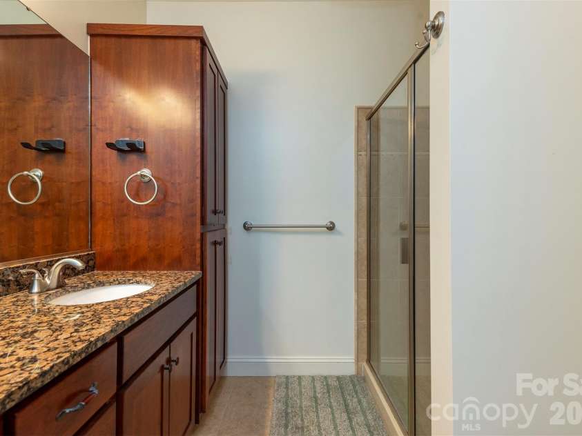 416 Ivy Road, Black Mountain, NC 28711.  MLS# CAR4409427, YatesRealty ID 41112. 
