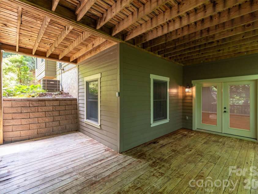 416 Ivy Road, Black Mountain, NC 28711.  MLS# CAR4409427, YatesRealty ID 41112. Covered lower deck
