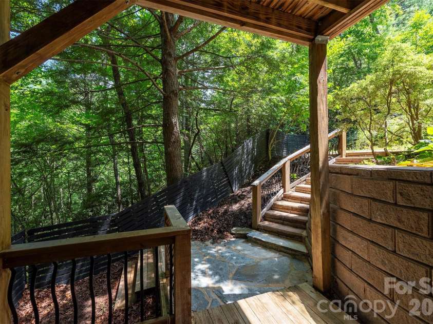 416 Ivy Road, Black Mountain, NC 28711.  MLS# CAR4409427, YatesRealty ID 41112. Fenced back yard
