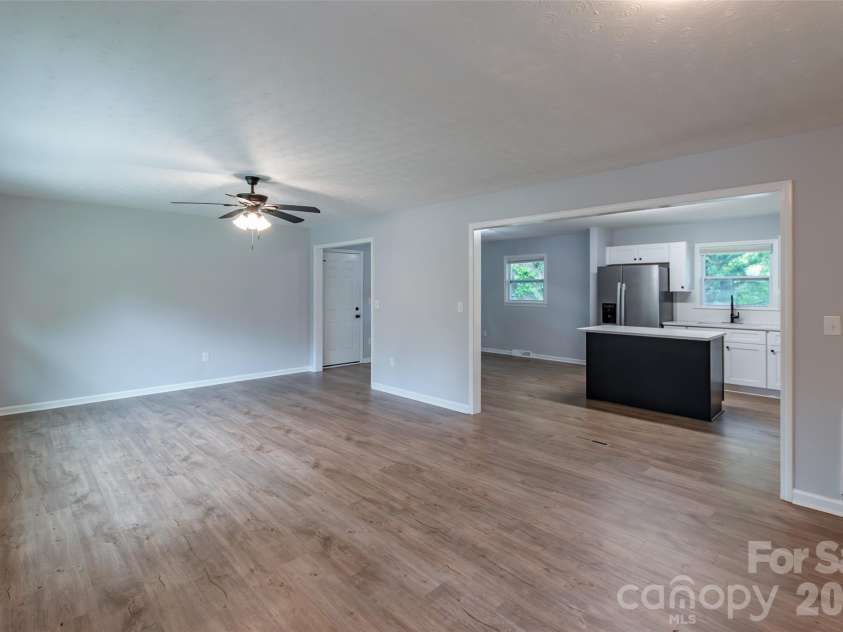 919 Weldon Street, Gastonia, NC 28052.  MLS# CAR4409243, YatesRealty ID 41113. 