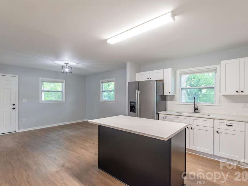 919 Weldon Street, Gastonia, NC 28052.  MLS# CAR4409243, YatesRealty ID 41113. 