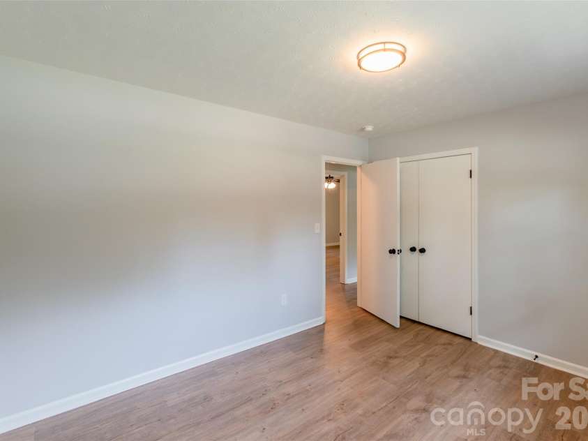 919 Weldon Street, Gastonia, NC 28052.  MLS# CAR4409243, YatesRealty ID 41113. 