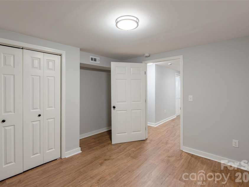 919 Weldon Street, Gastonia, NC 28052.  MLS# CAR4409243, YatesRealty ID 41113. 