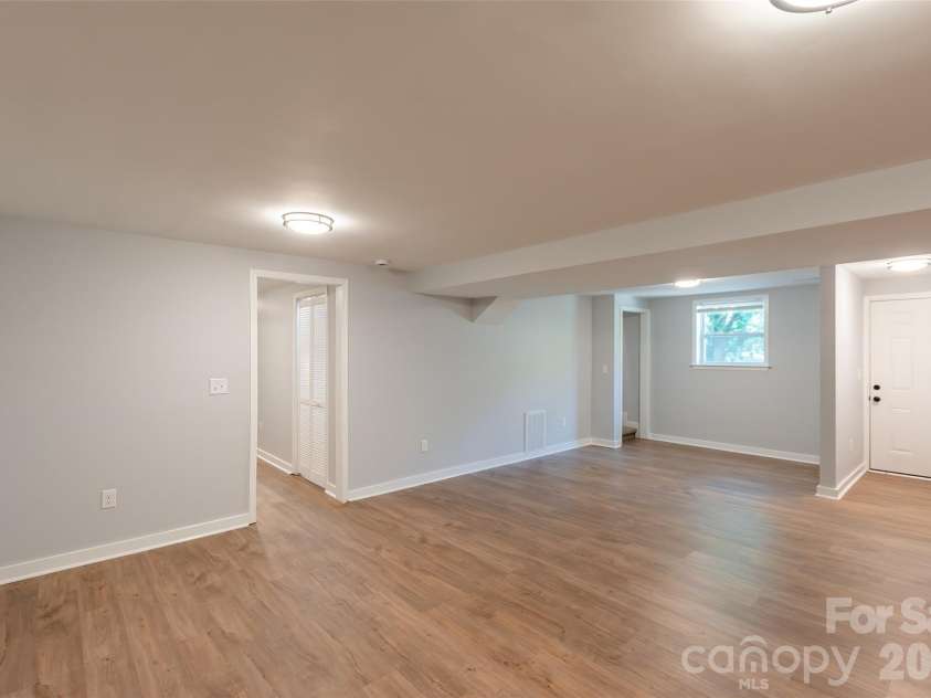 919 Weldon Street, Gastonia, NC 28052.  MLS# CAR4409243, YatesRealty ID 41113. 
