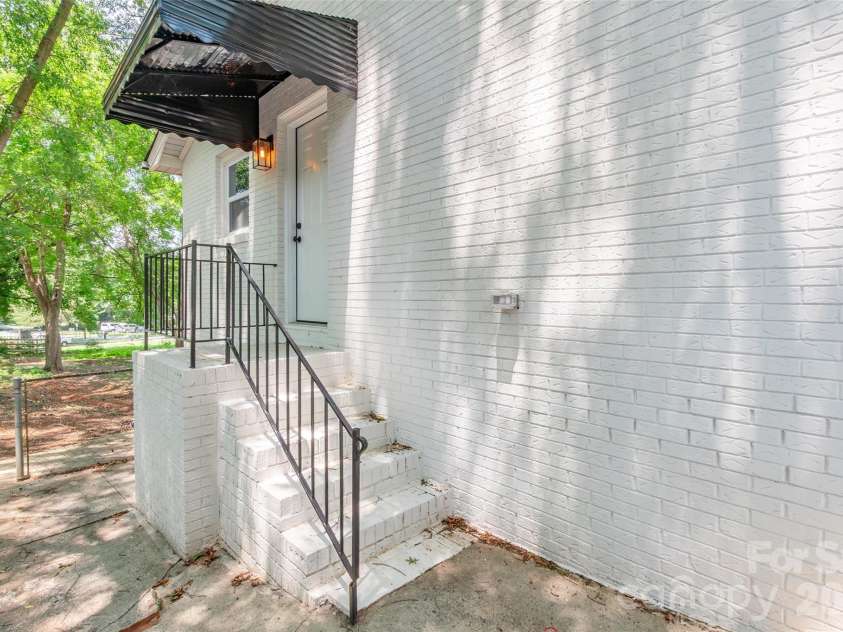 919 Weldon Street, Gastonia, NC 28052.  MLS# CAR4409243, YatesRealty ID 41113. 