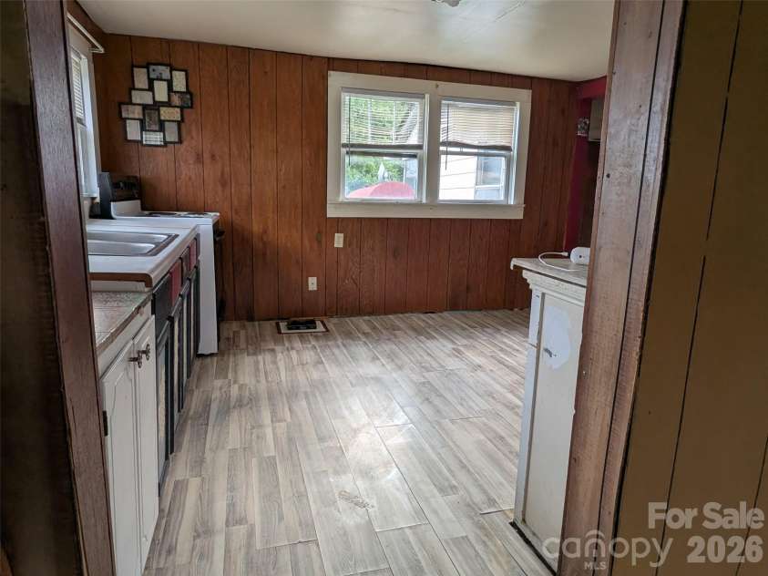 1920 Thickety Road, Clyde, NC 28721.  MLS# CAR4407319, YatesRealty ID 41115. 