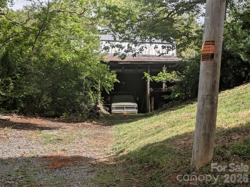 1920 Thickety Road, Clyde, NC 28721.  MLS# CAR4407319, YatesRealty ID 41115. 