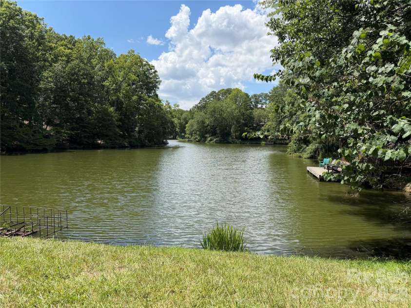 2214 La Maison Drive, Charlotte, NC 28226.  MLS# CAR4402366, YatesRealty ID 41116. 