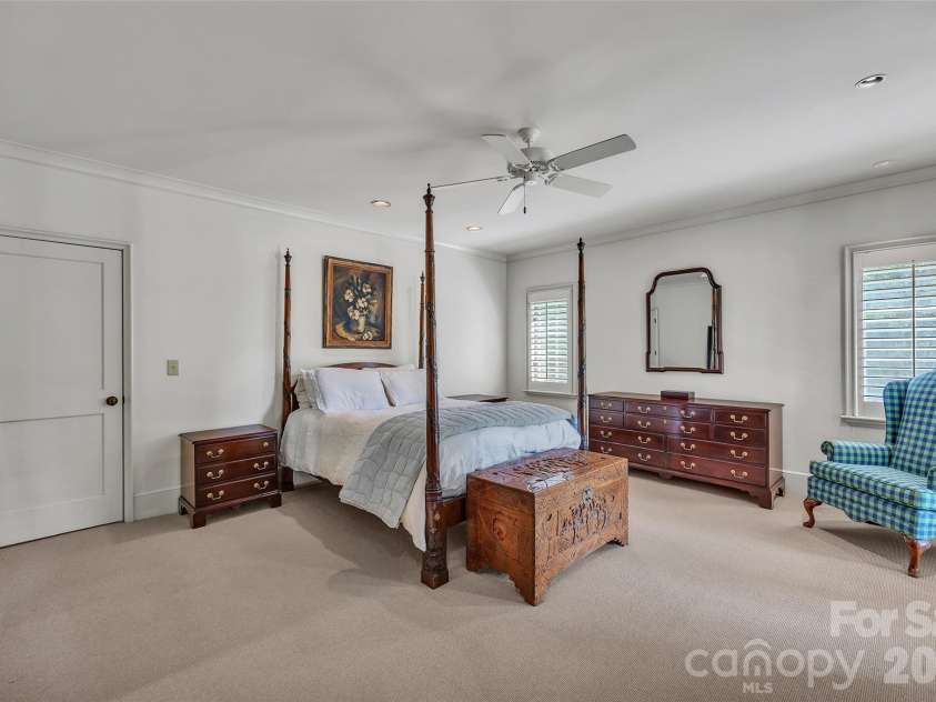 2214 La Maison Drive, Charlotte, NC 28226.  MLS# CAR4402366, YatesRealty ID 41116. 