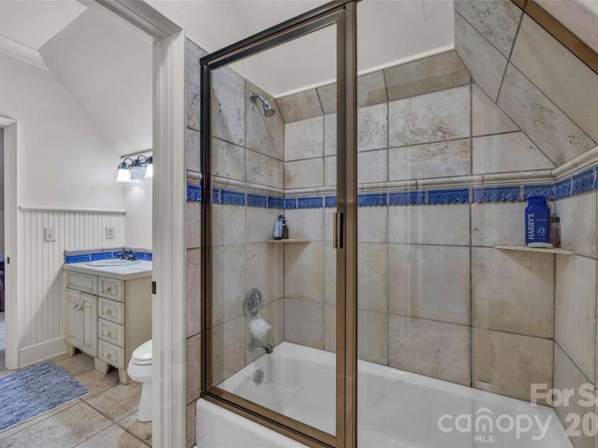 2214 La Maison Drive, Charlotte, NC 28226.  MLS# CAR4402366, YatesRealty ID 41116. 
