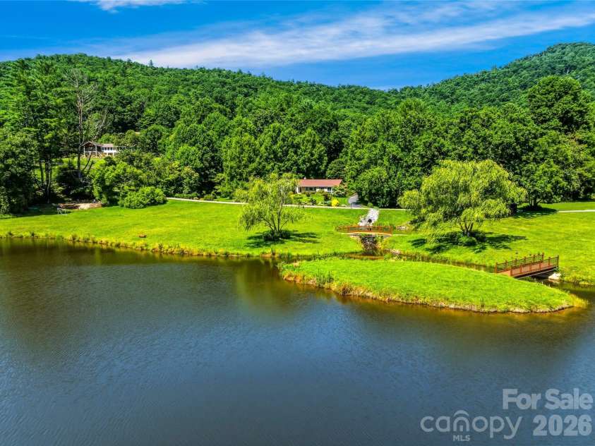 13 Ashley Road, Asheville, NC 28805.  MLS# CAR4407414, YatesRealty ID 41118. 