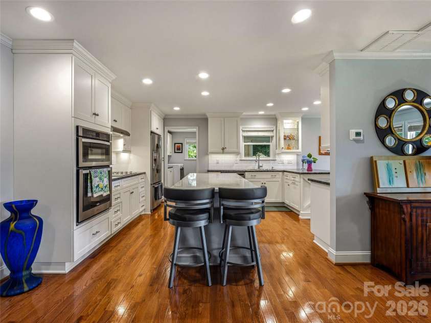 13 Ashley Road, Asheville, NC 28805.  MLS# CAR4407414, YatesRealty ID 41118. 