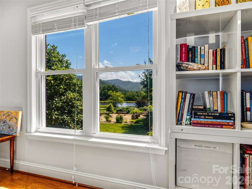 13 Ashley Road, Asheville, NC 28805.  MLS# CAR4407414, YatesRealty ID 41118. 