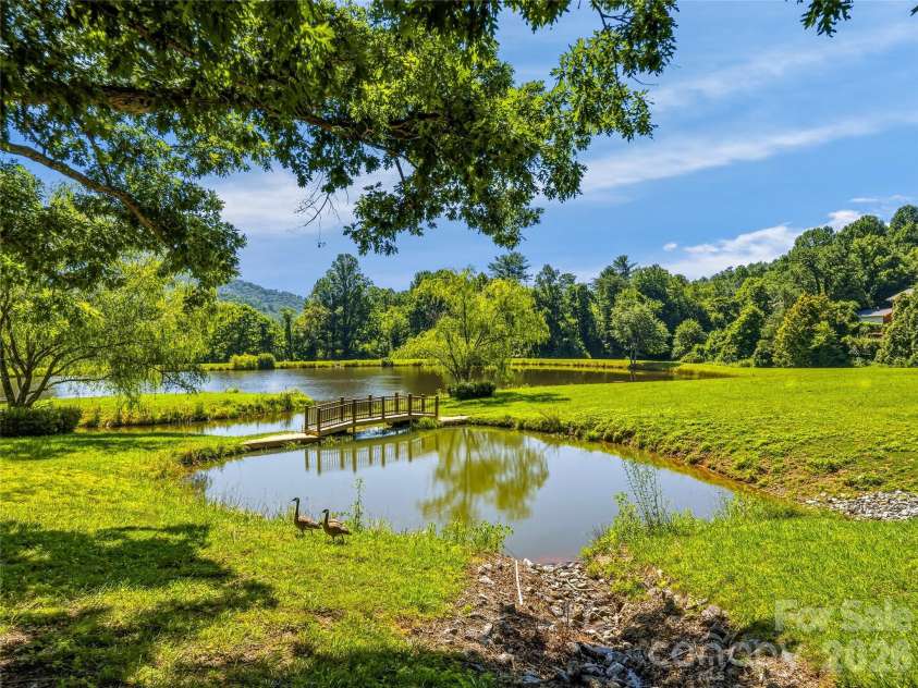 13 Ashley Road, Asheville, NC 28805.  MLS# CAR4407414, YatesRealty ID 41118. 