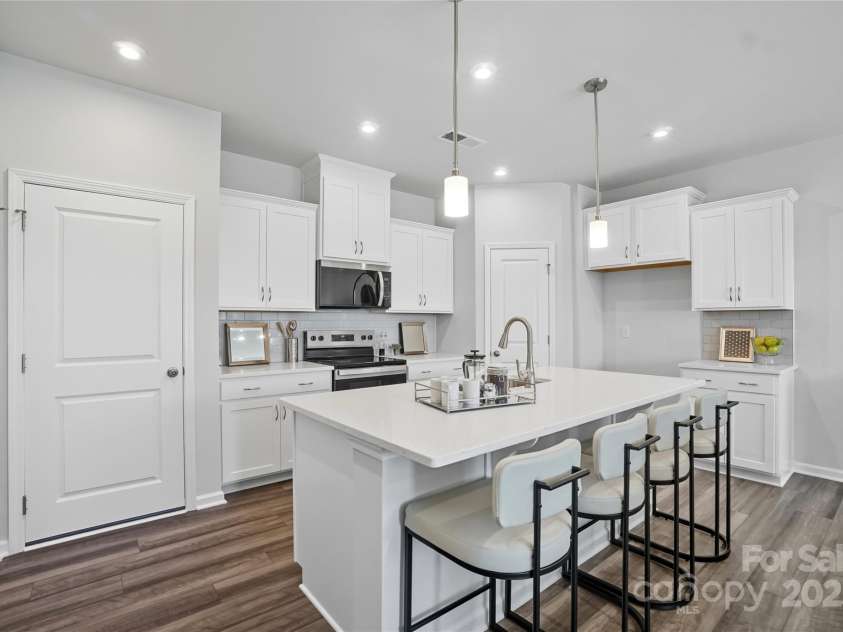 2612 Selbourne Drive, Gastonia, NC 28052.  MLS# CAR4330252, YatesRealty ID 4112. Representational only. Actual exterior elevation and interior finishes can vary. 