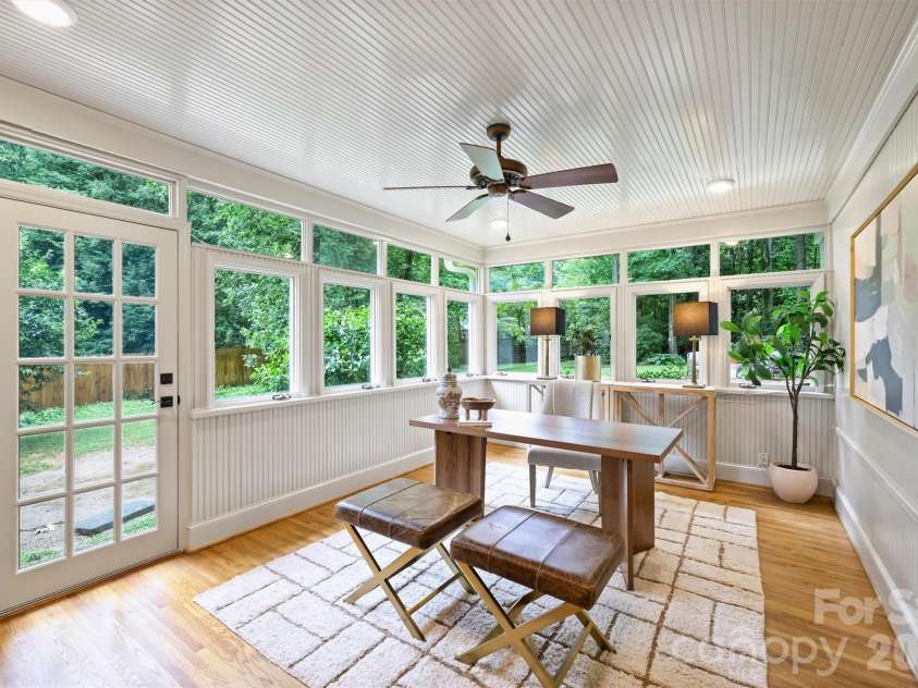 5519 Robinhood Road, Charlotte, NC 28211.  MLS# CAR4398545, YatesRealty ID 41120. 
