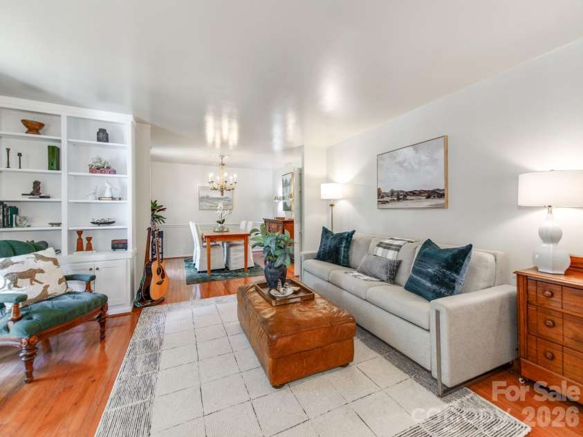 621 Laurel Fork Drive, Matthews, NC 28105.  MLS# CAR4408022, YatesRealty ID 41121. 