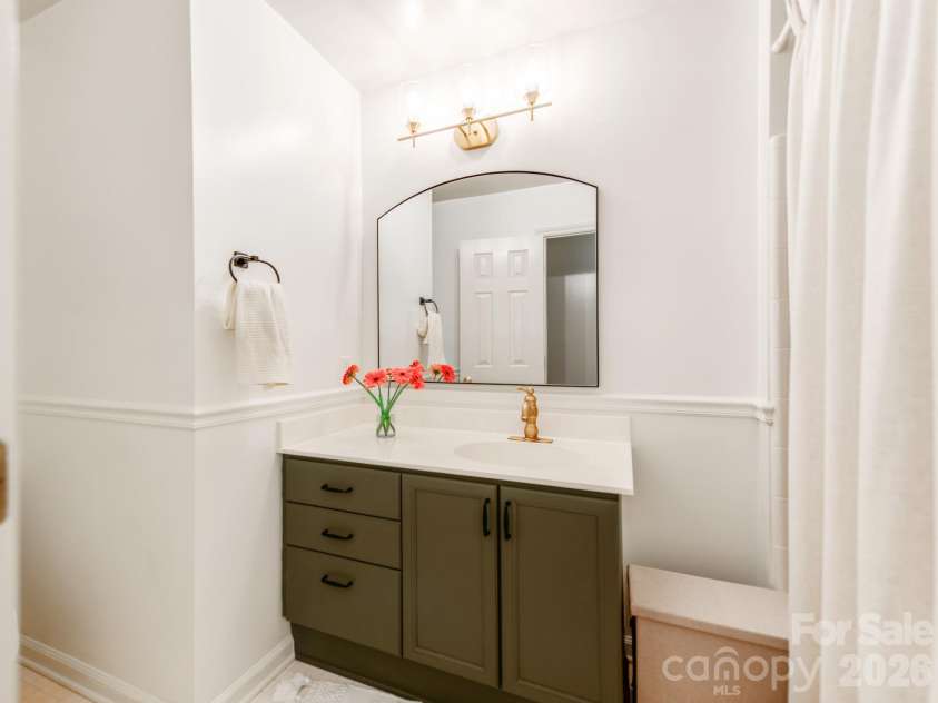621 Laurel Fork Drive, Matthews, NC 28105.  MLS# CAR4408022, YatesRealty ID 41121. 