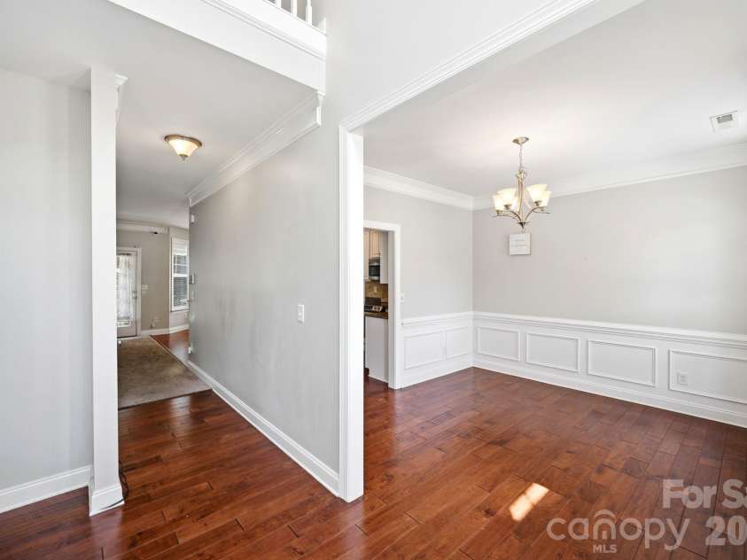8505 Delamere Lane, Charlotte, NC 28269.  MLS# CAR4392897, YatesRealty ID 41122. 