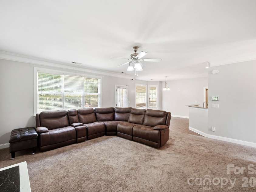8505 Delamere Lane, Charlotte, NC 28269.  MLS# CAR4392897, YatesRealty ID 41122. 