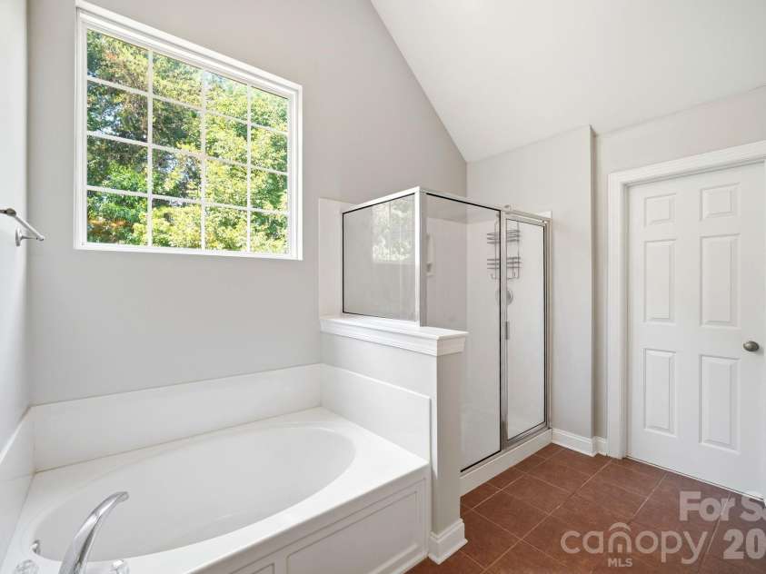 8505 Delamere Lane, Charlotte, NC 28269.  MLS# CAR4392897, YatesRealty ID 41122. 