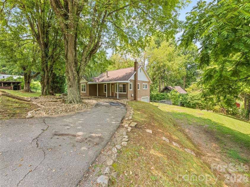 206 Terrell Cove Road, Canton, NC 28716.  MLS# CAR4410084, YatesRealty ID 41123. 