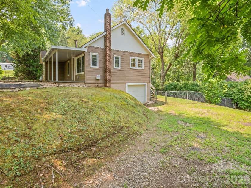 206 Terrell Cove Road, Canton, NC 28716.  MLS# CAR4410084, YatesRealty ID 41123. 