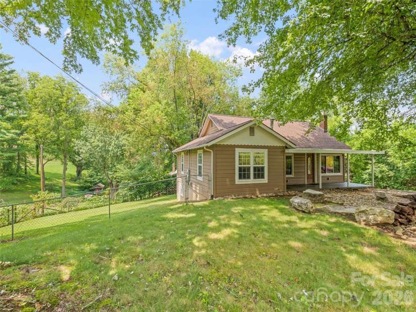 206 Terrell Cove Road, Canton, NC 28716.  MLS# CAR4410084, YatesRealty ID 41123. 